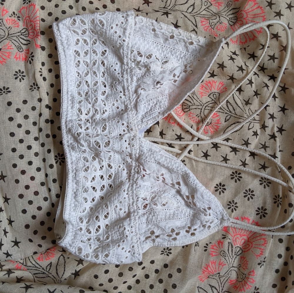 Urban outfitters brallete